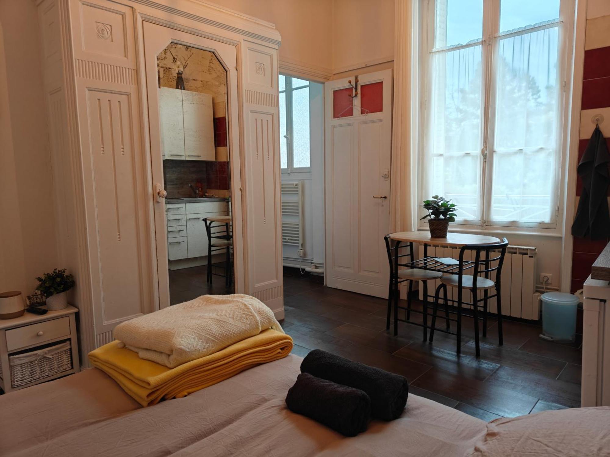 Studio Grand Hotel Chatel Guyon Buitenkant foto